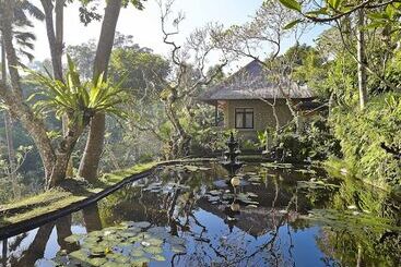هتل Tjampuhan Spa