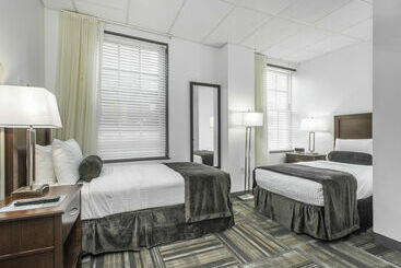 Hotel 140