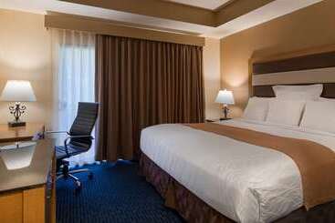 فندق Best Western Plus Palm Desert Resort