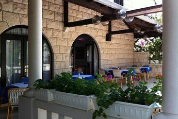 Hotel Britanida