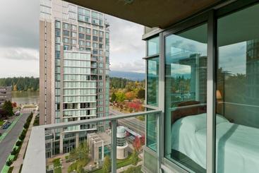 هتل Lord Stanley Suites On The Park