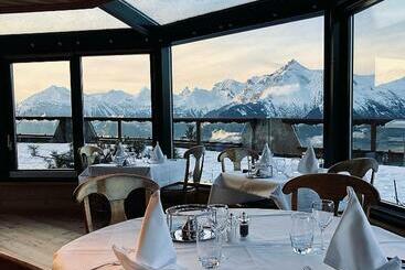 هتل Hôtel Chalet Royal