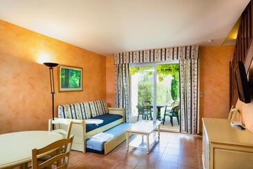 هتل Sowell Residences Les Mazets