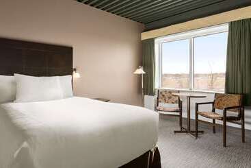 מוטל Travelodge By Wyndham Baie Comeau