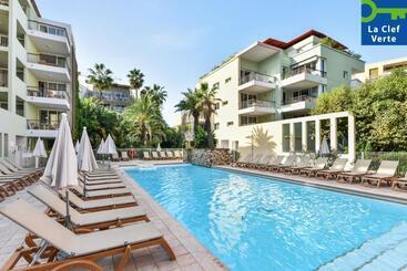 آپارتمان Residence Pierre & Vacances Premium Port Prestige