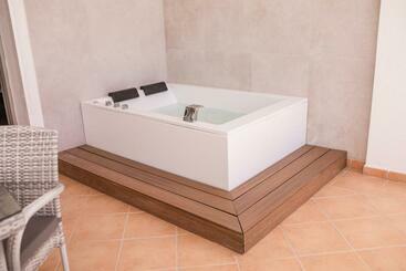 Servatur Casablanca Suites & Spa - Adults Only