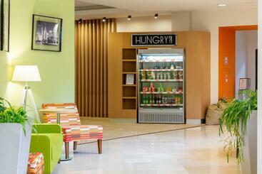 هتل Holiday Inn Moscow Sokolniki, An Ihg