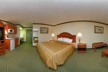 هتل Comfort Suites University