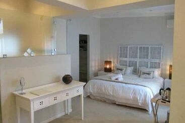 هتل Dunkley House