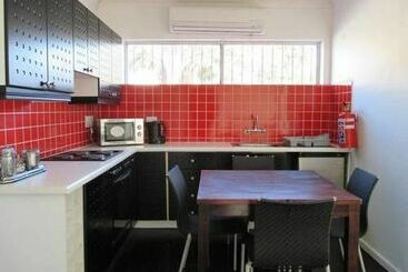 هتل Dunkley House