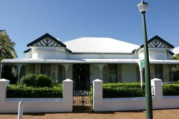 هتل Fynbos Villa Guest House