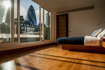 Hotel Native Tower Hill