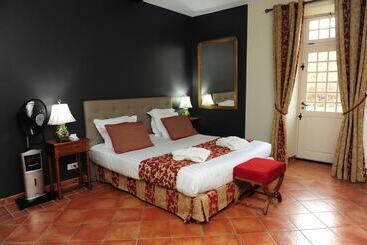 בית מלון כפרי Hôtel Le Château Fort De Sedan