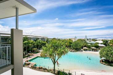 Отель Peppers Salt Resort & Spa