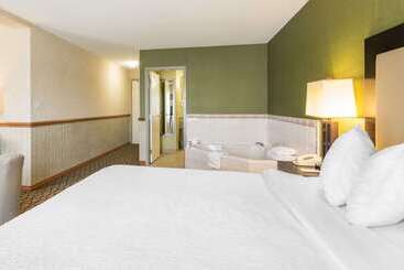 Clarion Hotel & Conference Centre