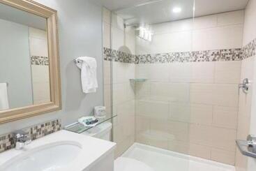 Prestige Treasure Cove Resort, Worldhotels Elite