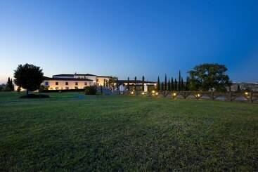 فندق Hospes Palacio De Arenales & Spa