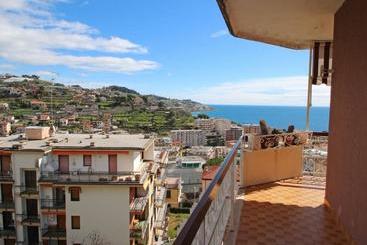 هتل Apartment Cesare By Interhome