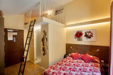 Отель L’Ermita B&B