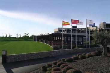Roda Golf & Beach Resort
