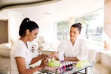 هتل Barcelo Maya Tropical  All Inclusive