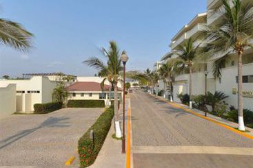 Portozul Hotel Suites & Spa