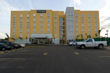 هتل City Express Coatzacoalcos