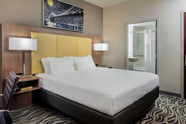 Hotel Holiday Inn Express Brooklyn, An Ihg