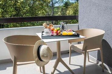 ホテル Mercure Brignoles Golf De Barbaroux & Spa