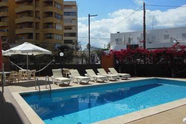 Apartamentos Es Cantó