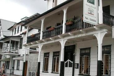 Hotel Guesthouse Albergoalberga