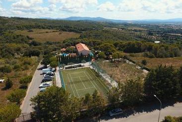هتل Residenza Solferino Castiglioncello