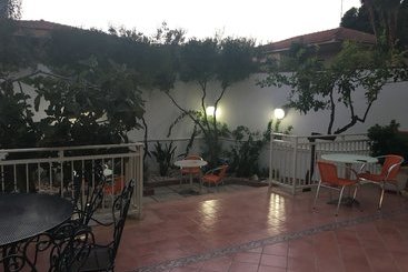هتل Villa Corallina