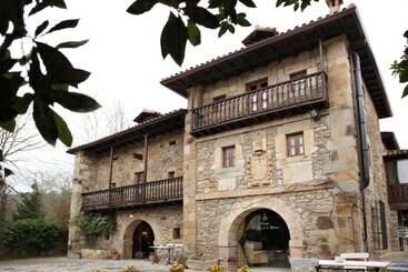 קוטג'' Posada La Torre De La Quintana