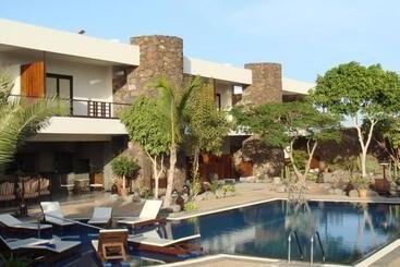 Villa Vik Hotel Boutique