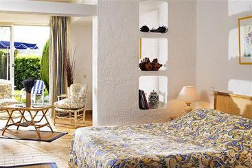 هتل Le Mas D'Artigny & Spa