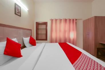 هتل Oyo Flagship 32997  Kaveri Bed & Breakfast