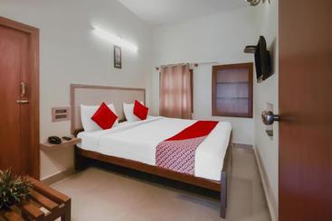 هتل Oyo Flagship 32997 Kaveri Bed & Breakfast