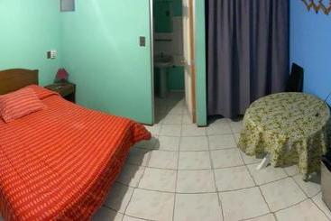 پانسیون Hostal Villarrica