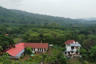 בית מלון כפרי Apka Ecovillage