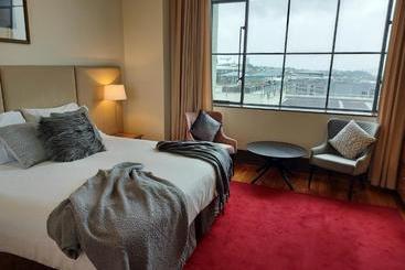 Heritage Apartments   Auckland Cbd   Rooftop Pool, Spas, Gyms & Saunas
