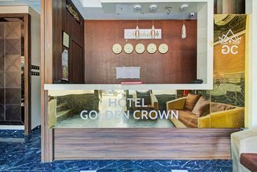 هتل Oyo Mum2055  Golden Crown