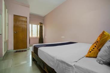 בית מלון כפרי Vaccinated Staff Spot On 77127 Aysha Arcade