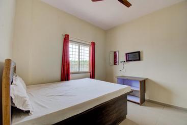 هتل Spot On 74614  Radhika Palace