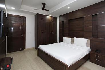 هتل Spot On 74614  Radhika Palace