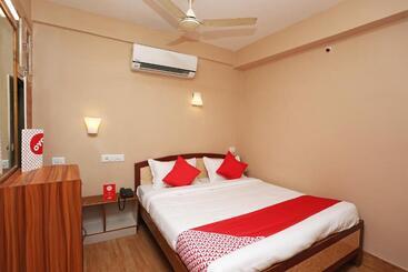 Отель Oyo 13669  Satnam