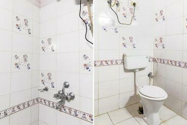 Hotel Oyo 71293  Vikram