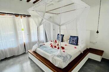 ペンション Miti Beach Bungalows