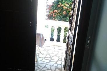 پانسیون Sobe Baosici Marina