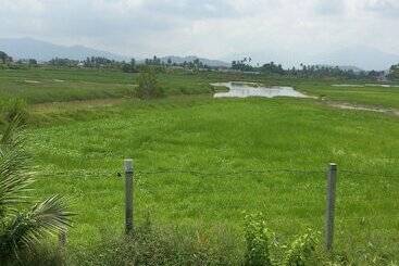 هتل Pondok Muara Chalet